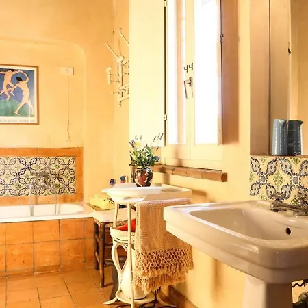 Le Querce With Private Swimming Pool فيلة سان جيميني